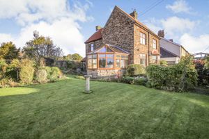 Side garden- click for photo gallery